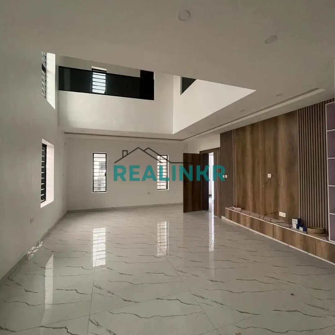 5-Bedroom Fully Built Home