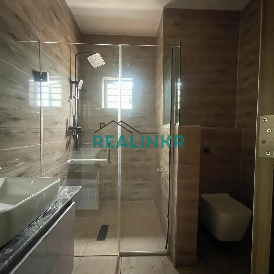 5-Bedroom Fully Built Home