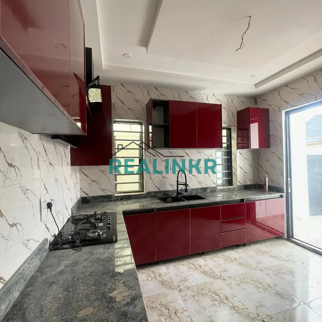 5-Bedroom Fully Built Home