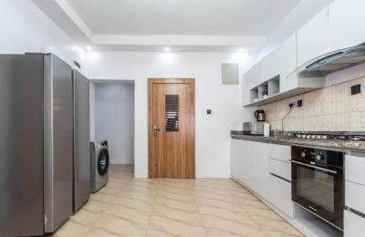 Serviced 3-Bedroom Apartment at Fabian Court, Ikoyi.