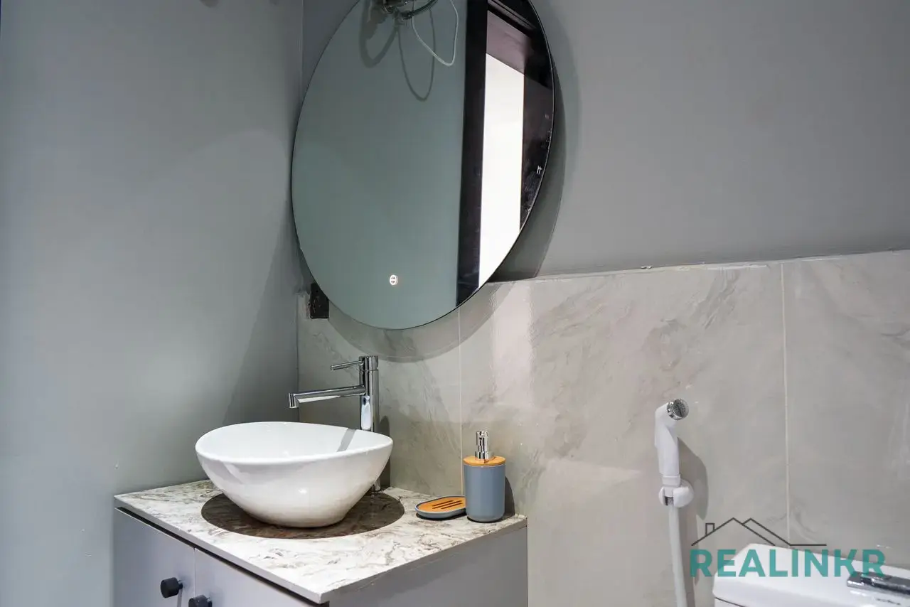 Fully Furnished 2 Bedroom Serviced Apartment