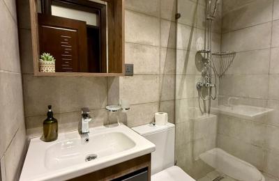 A fully furnished 2 bedroom apartment